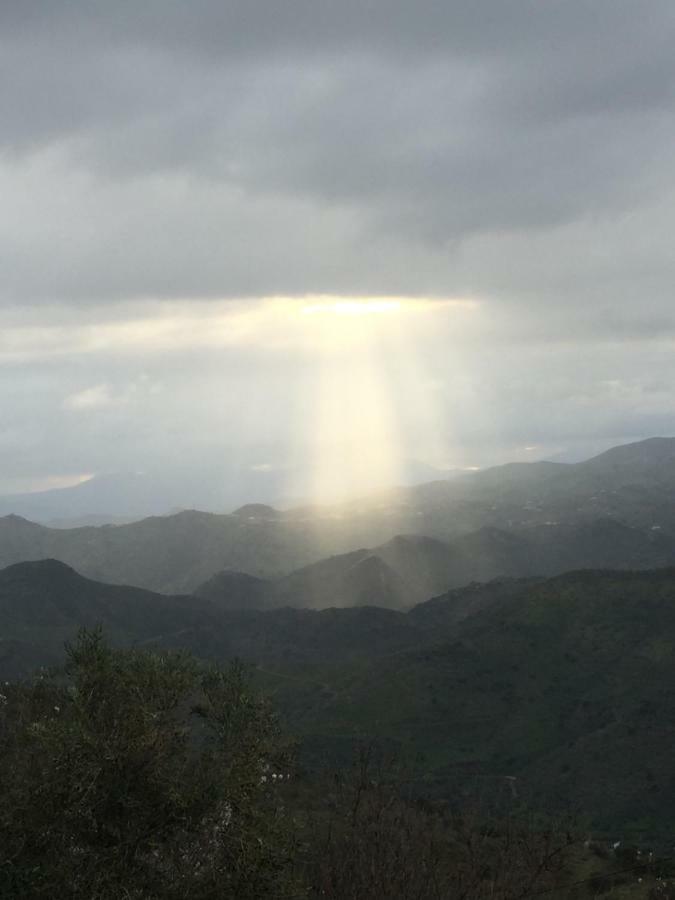 Almogía Casa Cuatro Vientos - Barranco Del Solヴィラ エクステリア 写真